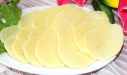 热点爆料晒土豆片视频,揭秘晒土豆片视频背后的火爆现象