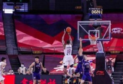 篮球直播爆料最新消息,独家揭秘赛场幕后精彩瞬间！”